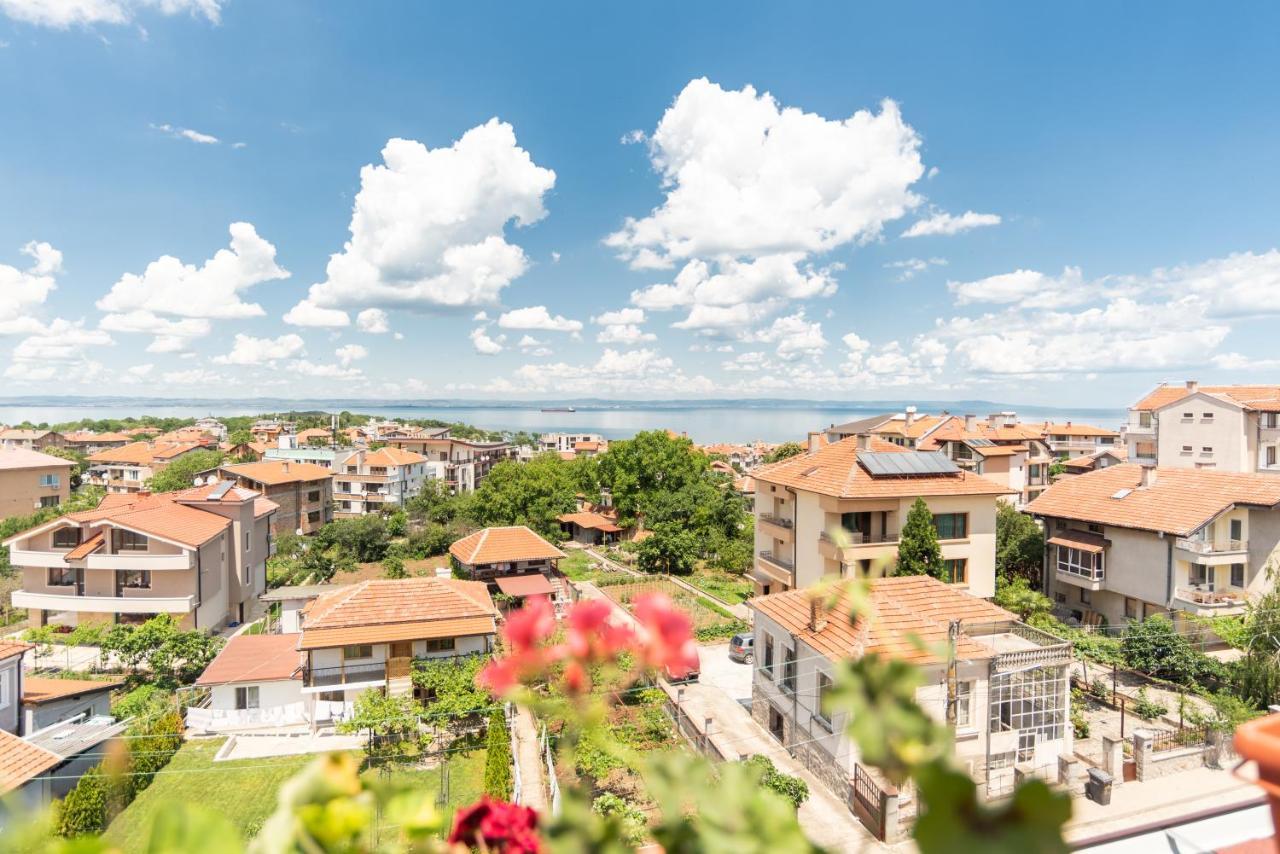 Boutique Wellness Hotel Ambrosia Chernomorets Bagian luar foto