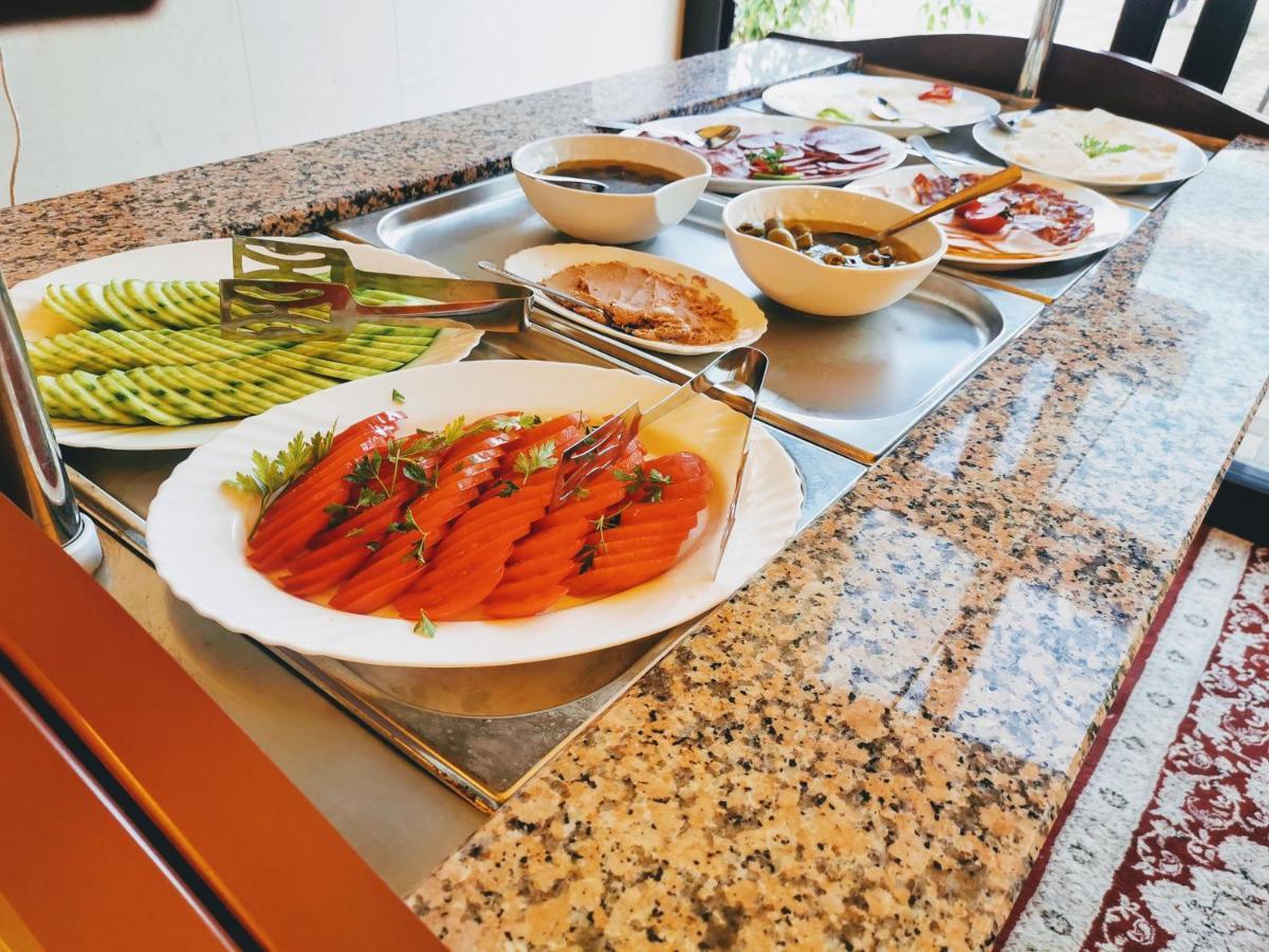 Boutique Wellness Hotel Ambrosia Chernomorets Bagian luar foto