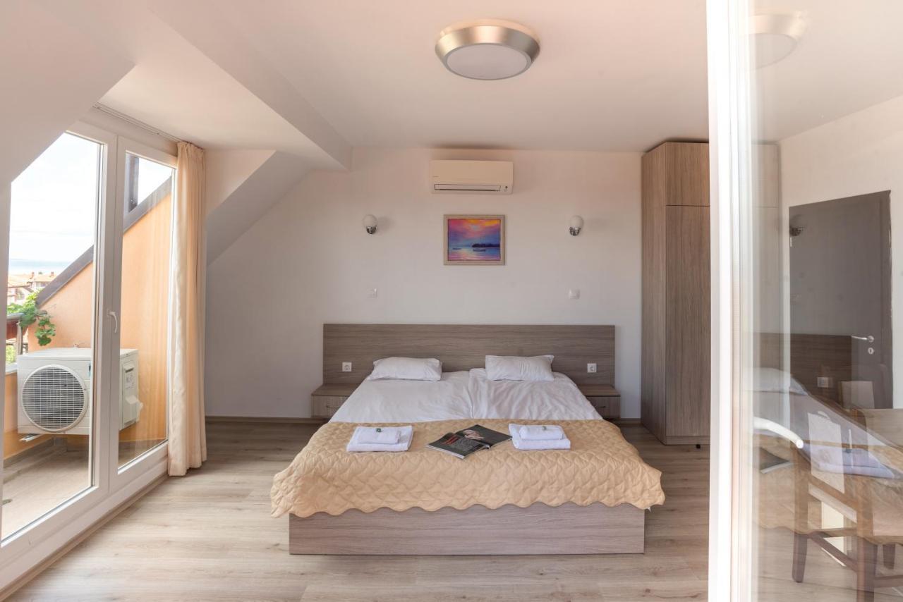 Boutique Wellness Hotel Ambrosia Chernomorets Bagian luar foto