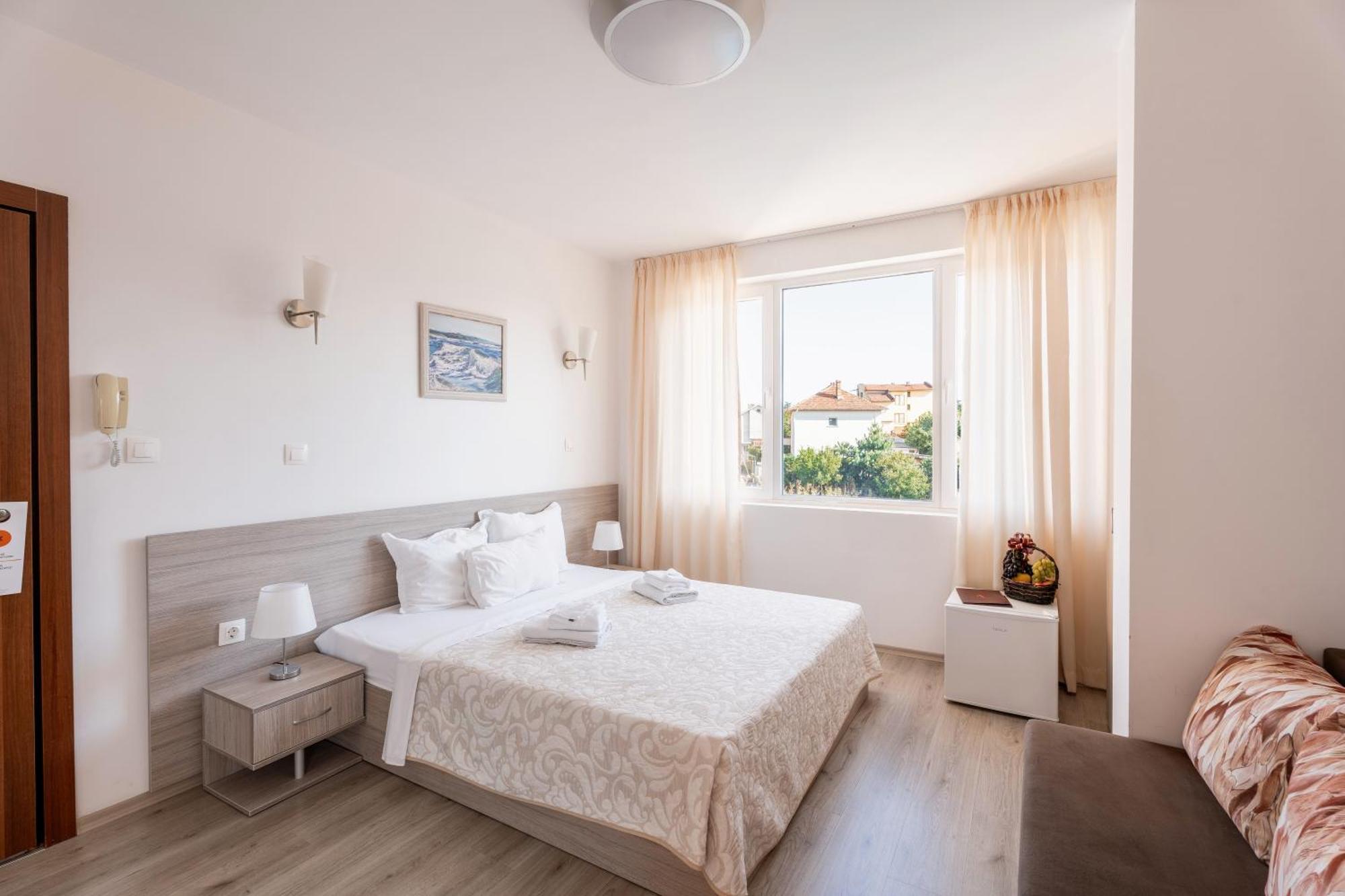 Boutique Wellness Hotel Ambrosia Chernomorets Bagian luar foto
