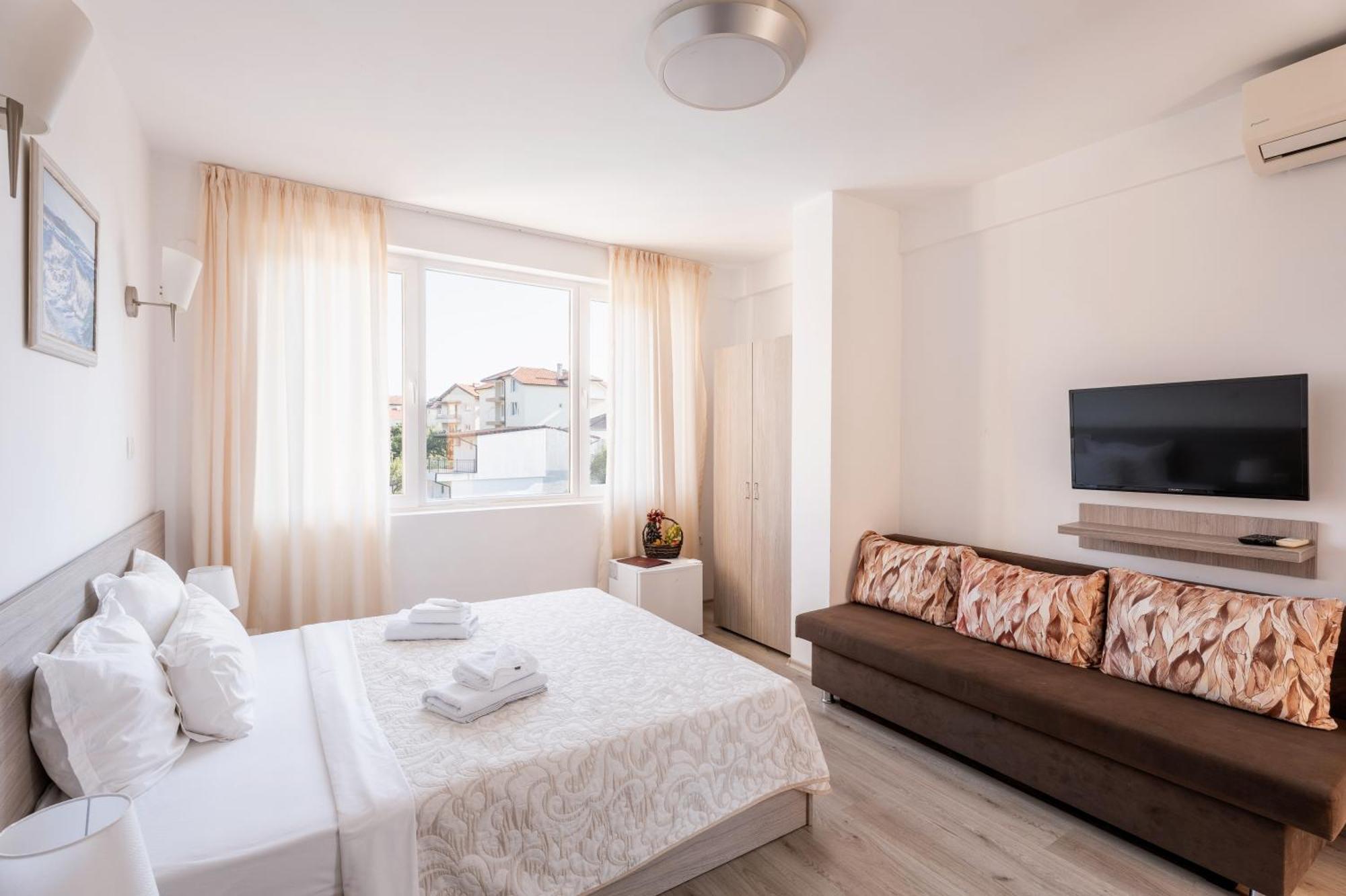 Boutique Wellness Hotel Ambrosia Chernomorets Bagian luar foto