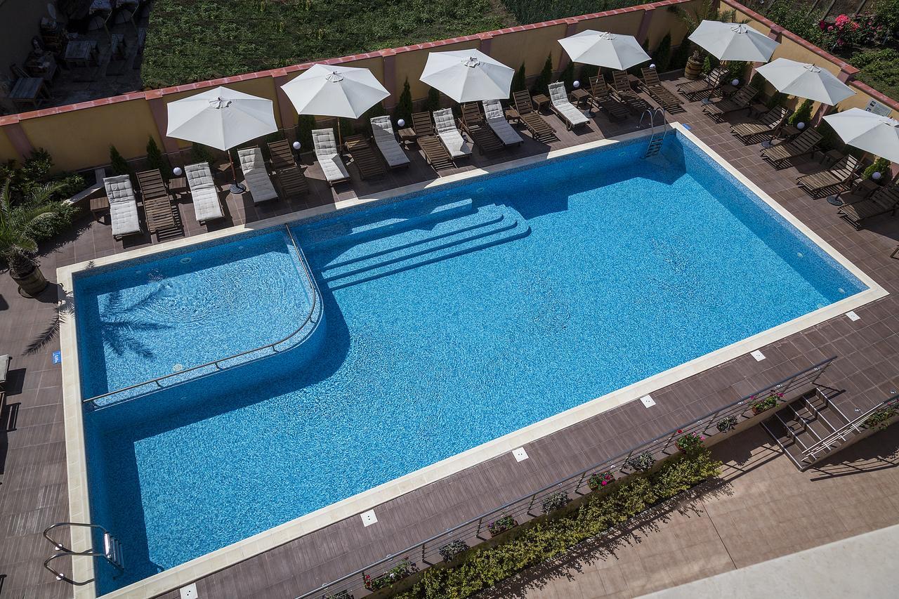 Boutique Wellness Hotel Ambrosia Chernomorets Bagian luar foto
