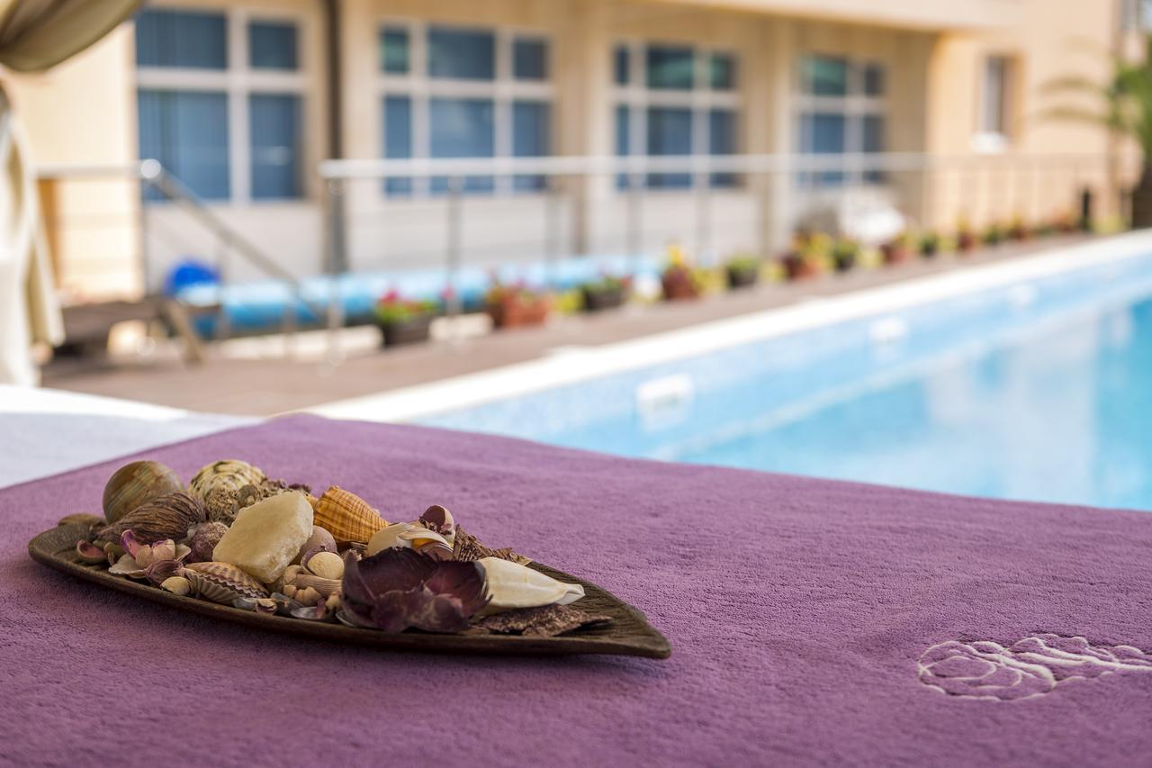 Boutique Wellness Hotel Ambrosia Chernomorets Bagian luar foto